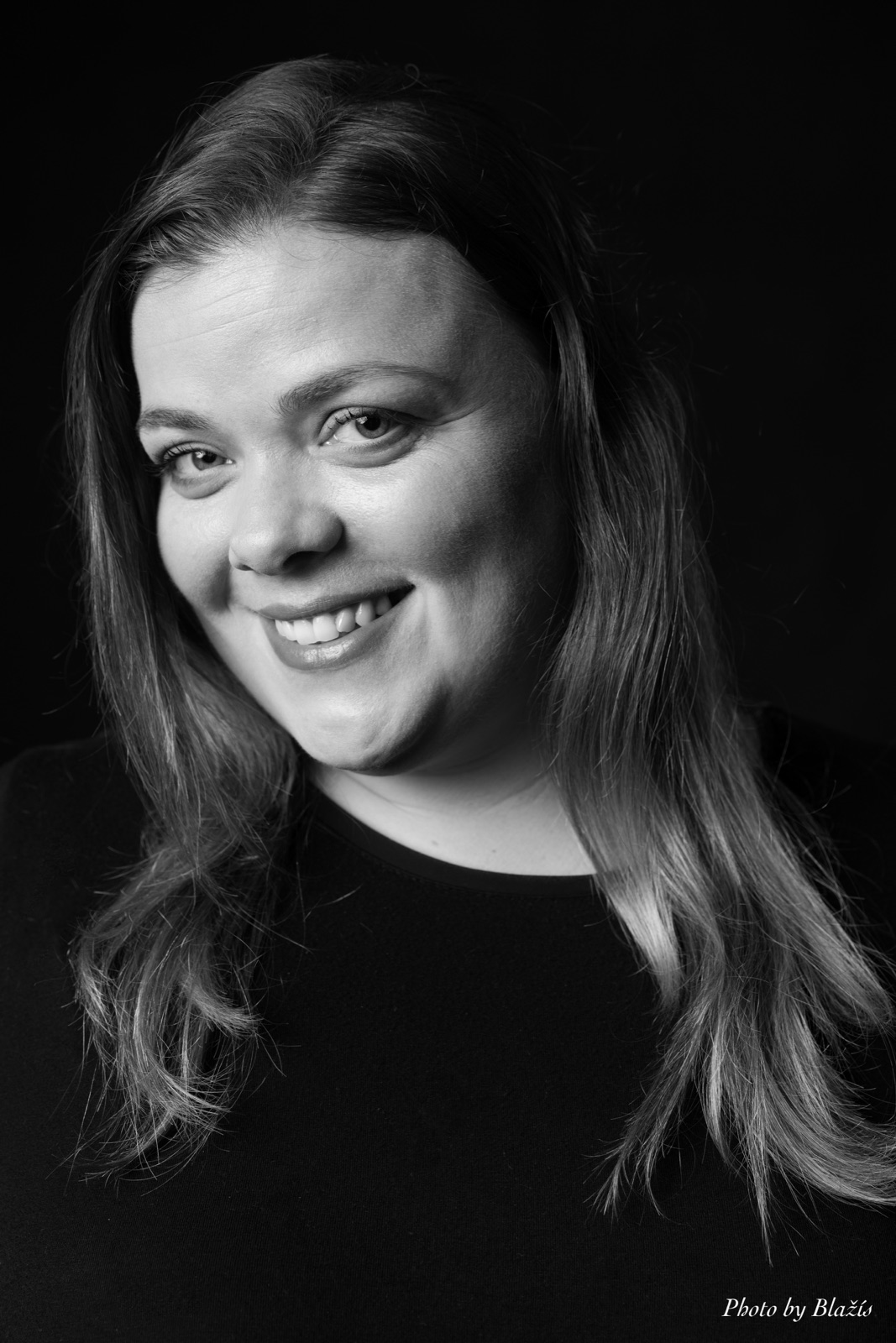 Lucie Polišenská — studiový portrét